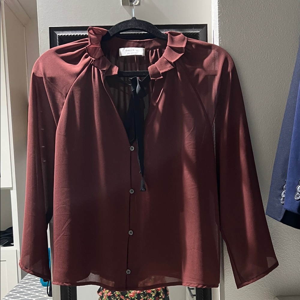 Bailey 44 Maroon Ruffle Button-Up Blouse, pretty and elegant.size Small, NWOT